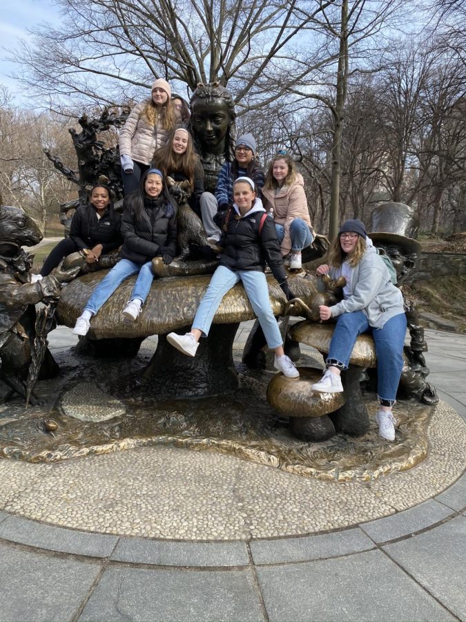 During Intersession in February 2020, students in the Class of 2023 enjoyed a group trip to New York City.