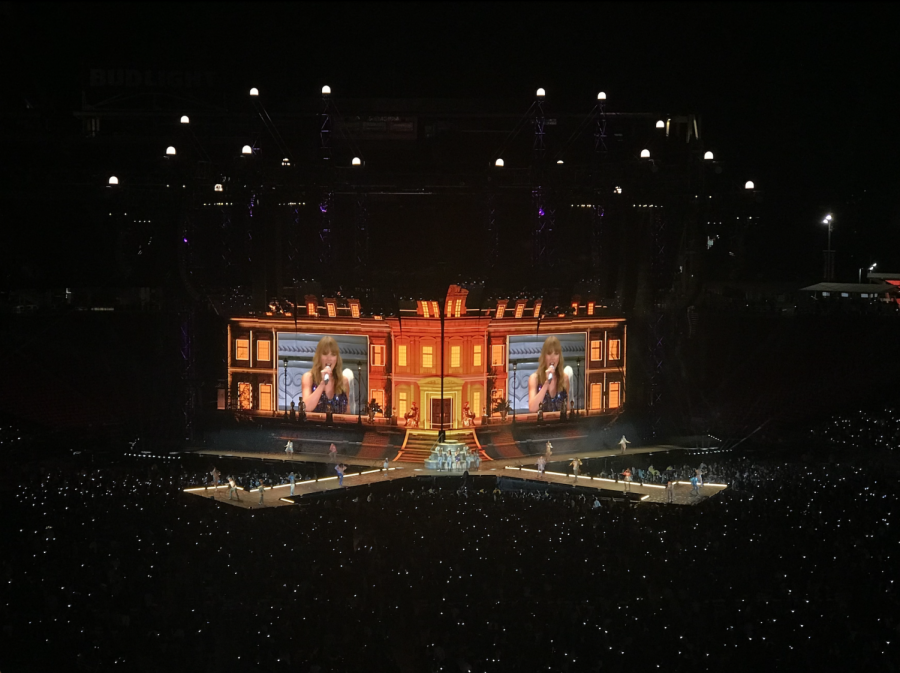 Taylor+Swift+performing+at+Levis+Stadium+for+her+Reputation+Stadium+Tour+in+2018.