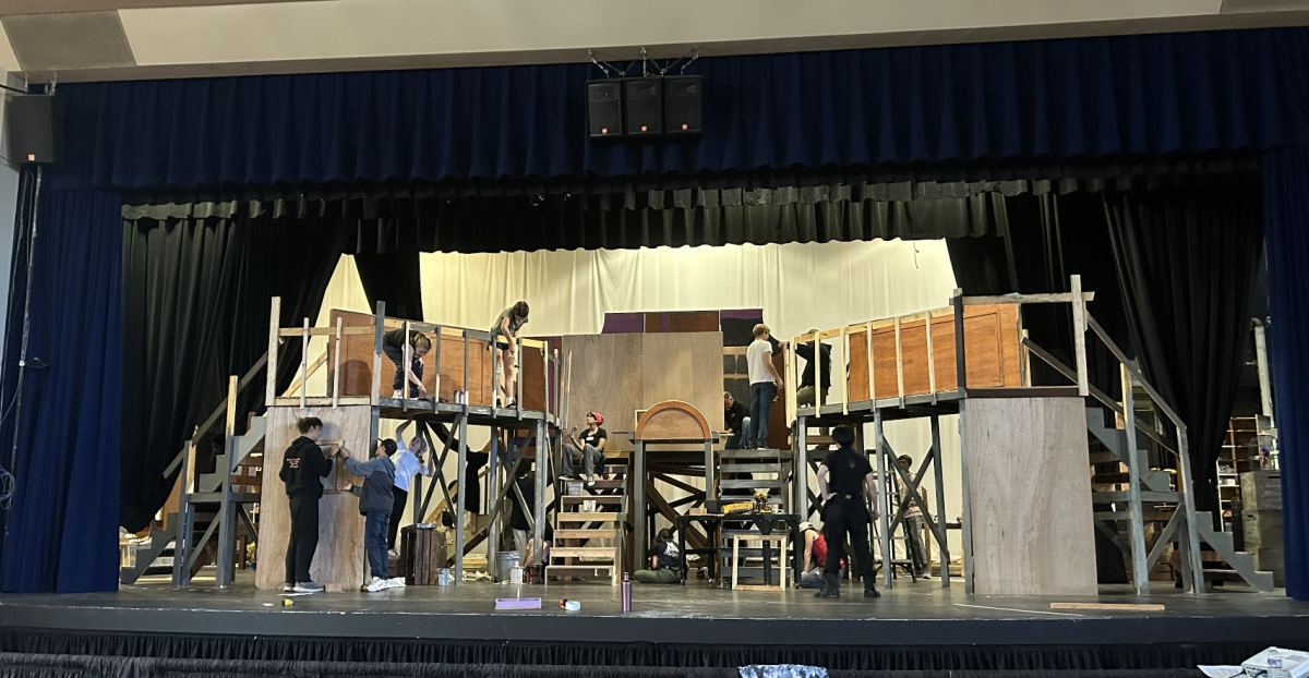 Tri-School actors rehearse for fall play “As You Like it”