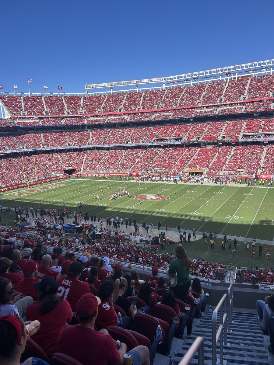 Juniors Katie Moorhead and Autumn Deetz-Rodriguez attended the 49ers game versus the Patriots