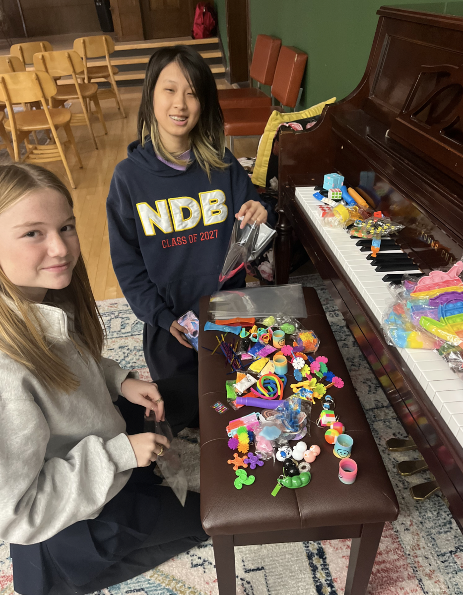 DEIB collaborated with the EFS program and the Service Club to invite students to create sensory kits for autistic kids, which were donated to those with moderate to severe disabilities.