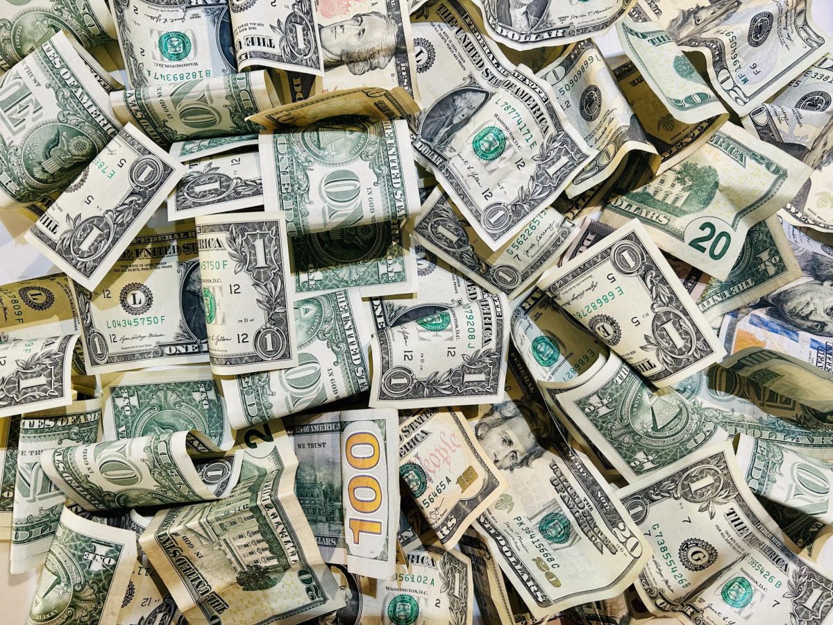 All teens should learn the importance of investing to set themselves up for success.
