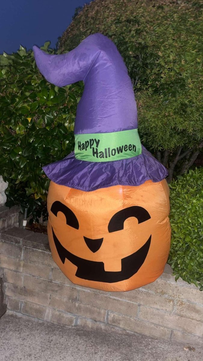 Pumpkin Decoration show fall spirit.