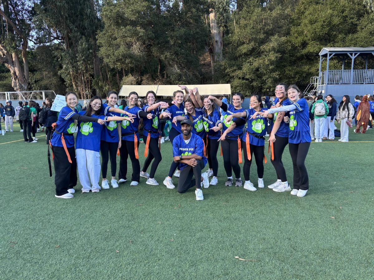The Sophomore and Senior team celebrating their victory over the Freshman and Juniors. 